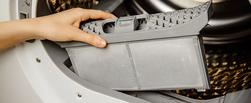 Signs Of A Clogged Dryer Lint Trap in Arcadia, California